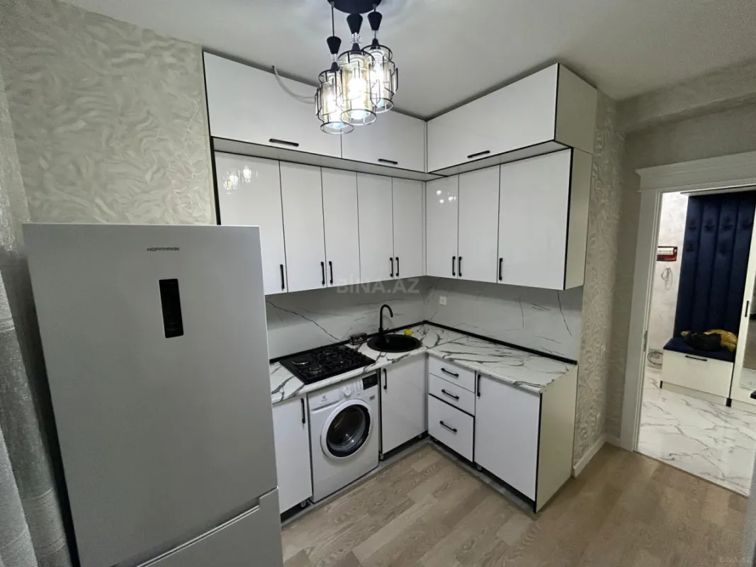 Kirayə verilir 2 otaqlı mənzil 77 m²