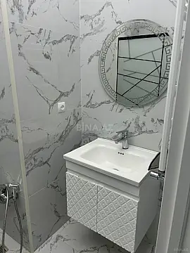Kirayə verilir 2 otaqlı mənzil 77 m²
