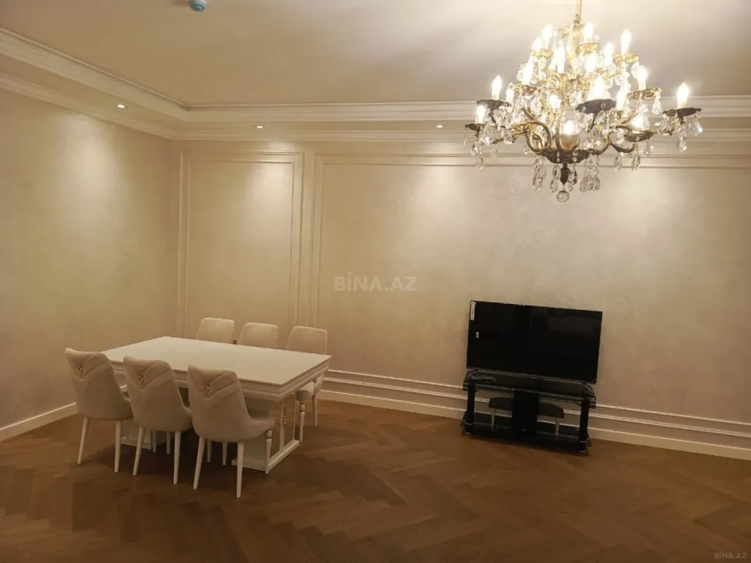 Kirayə verilir 3 otaqlı mənzil 170 m²