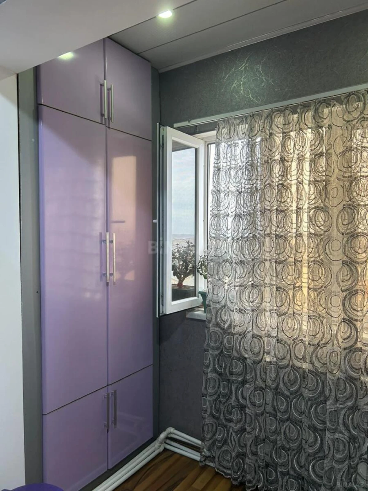 Satılır 2 otaqlı mənzil 66 m²