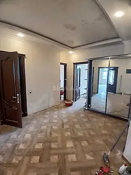 Satılır 3 otaqlı mənzil 154 m²