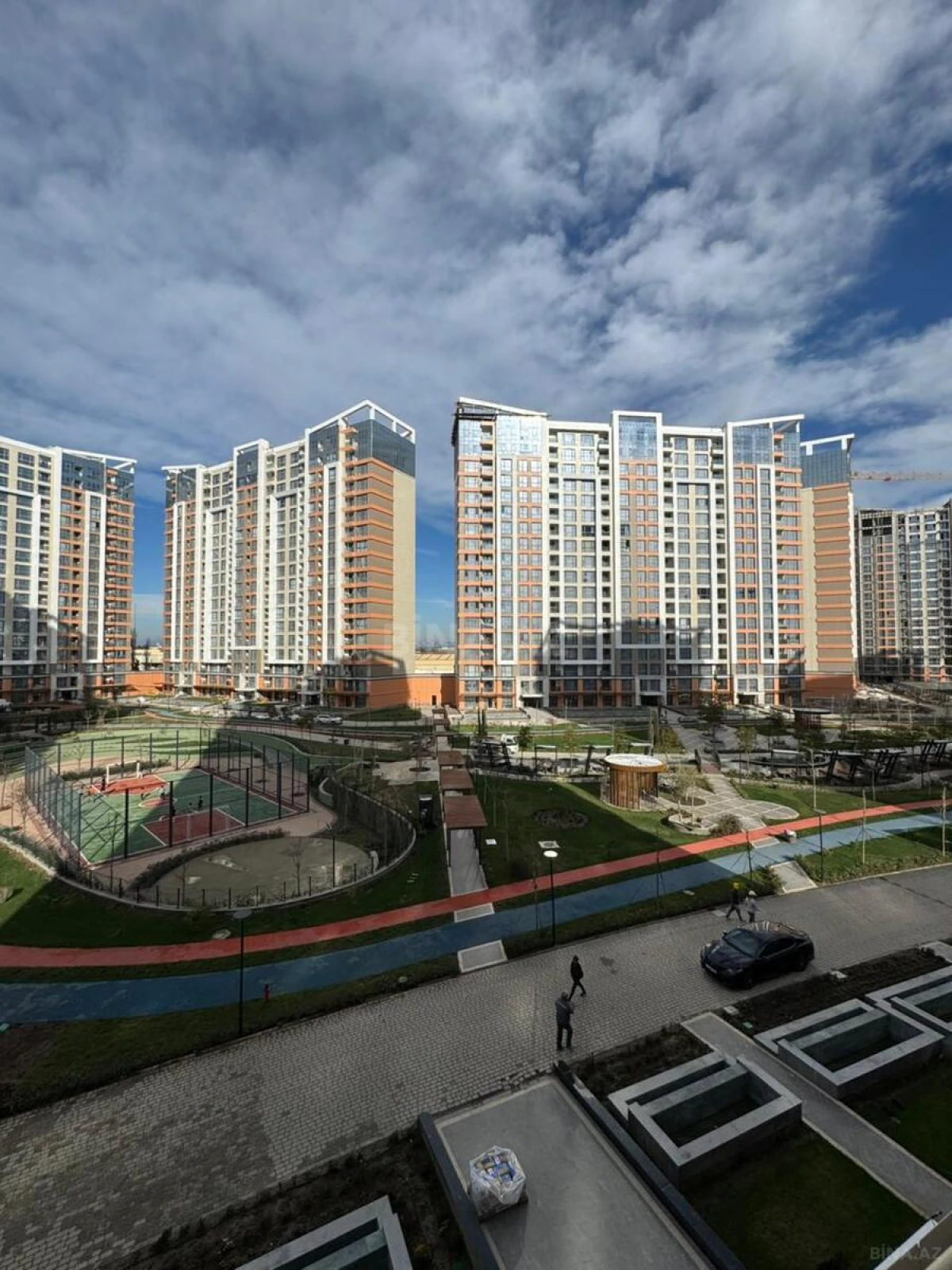 Satılır 2 otaqlı mənzil 62 m²