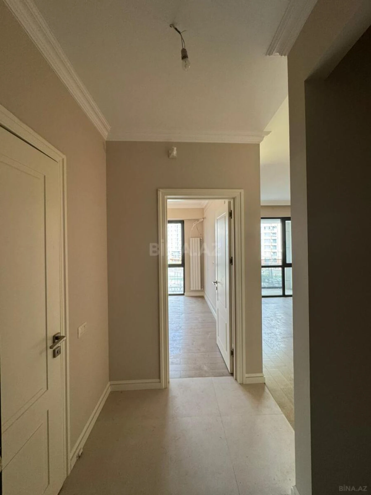 Satılır 2 otaqlı mənzil 62 m²