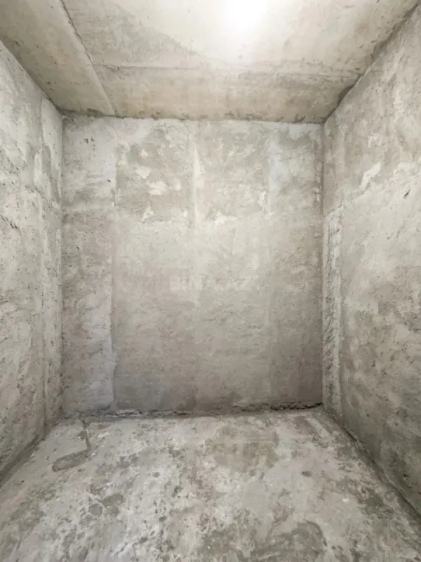 Satılır 3 otaqlı mənzil 132 m²