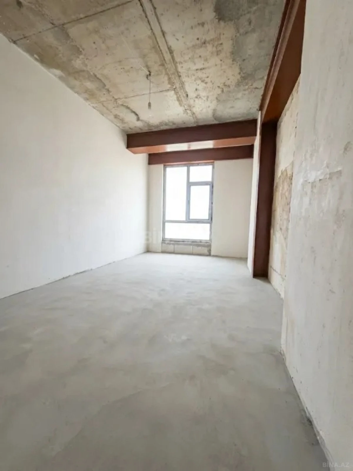 Satılır 3 otaqlı mənzil 132 m²