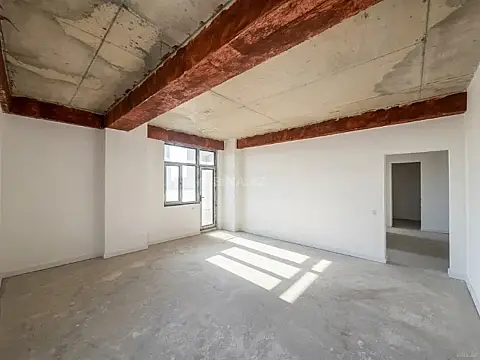 Satılır 3 otaqlı mənzil 132 m²