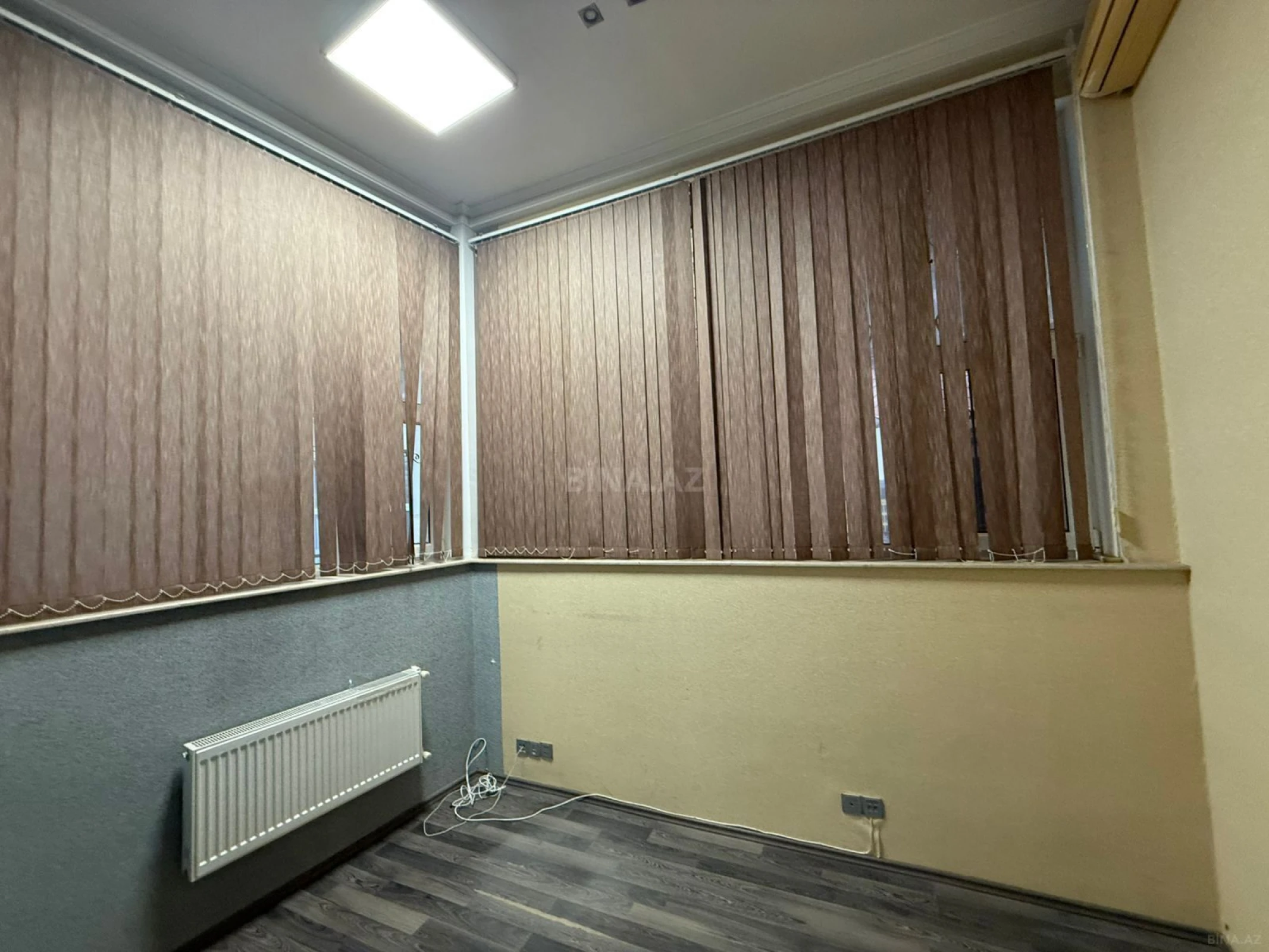 Kirayə verilir 5 otaqlı ofis 120 m²