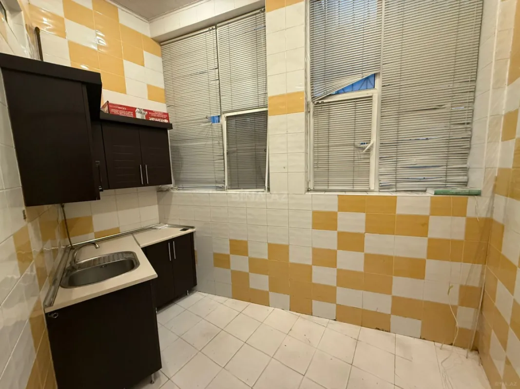 Kirayə verilir 5 otaqlı ofis 120 m²