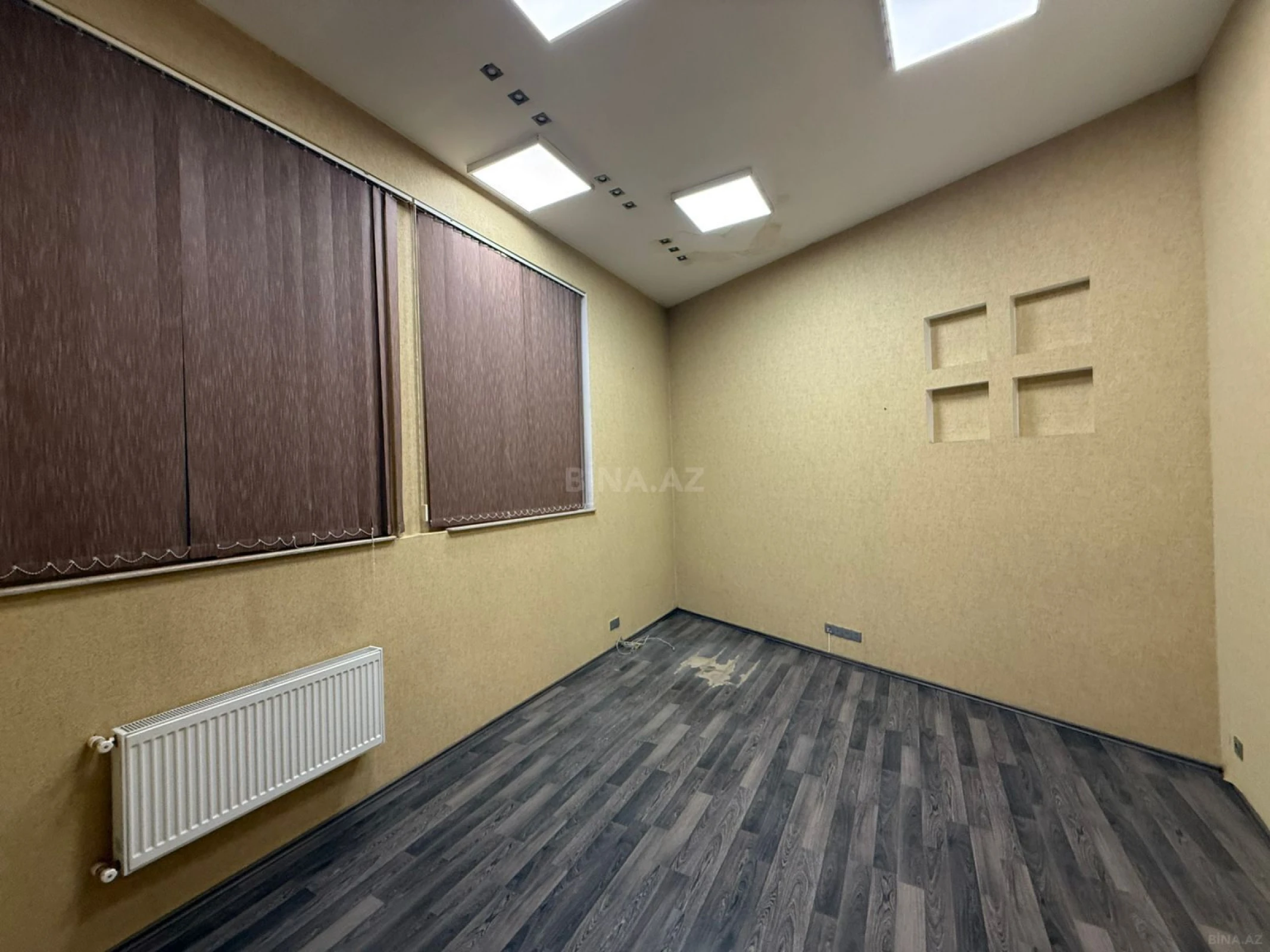 Kirayə verilir 5 otaqlı ofis 120 m²