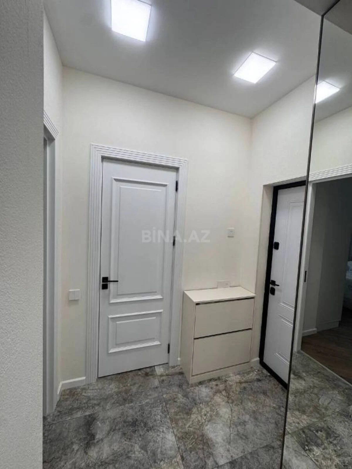 Satılır 3 otaqlı mənzil 77.1 m²