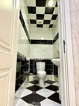 Satılır 4 otaqlı mənzil 128 m²