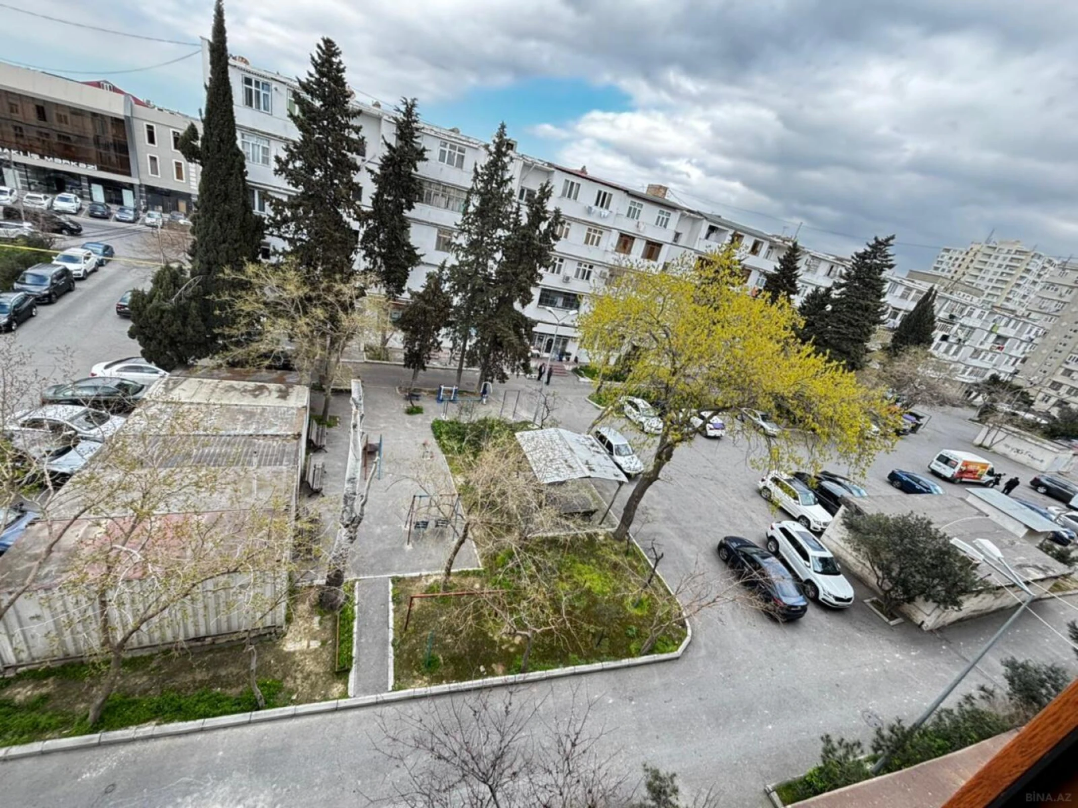 Kirayə verilir 3 otaqlı mənzil 75 m²