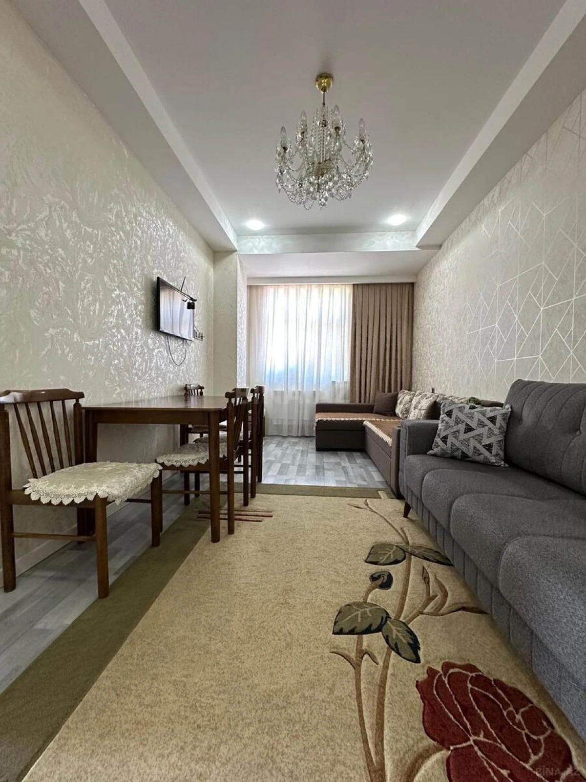 Satılır 2 otaqlı mənzil 60 m²