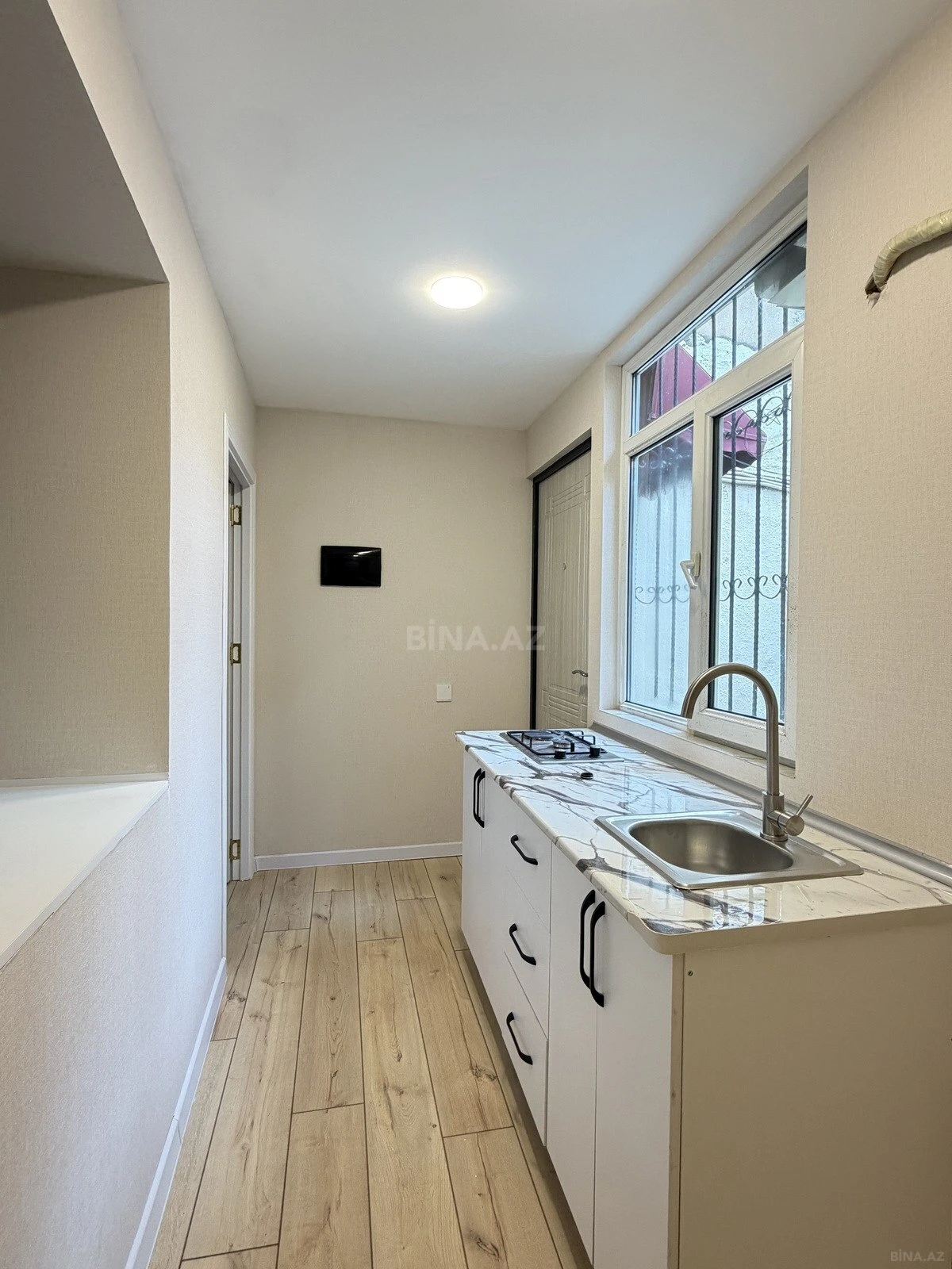 Satılır 1 otaqlı mənzil 27 m²
