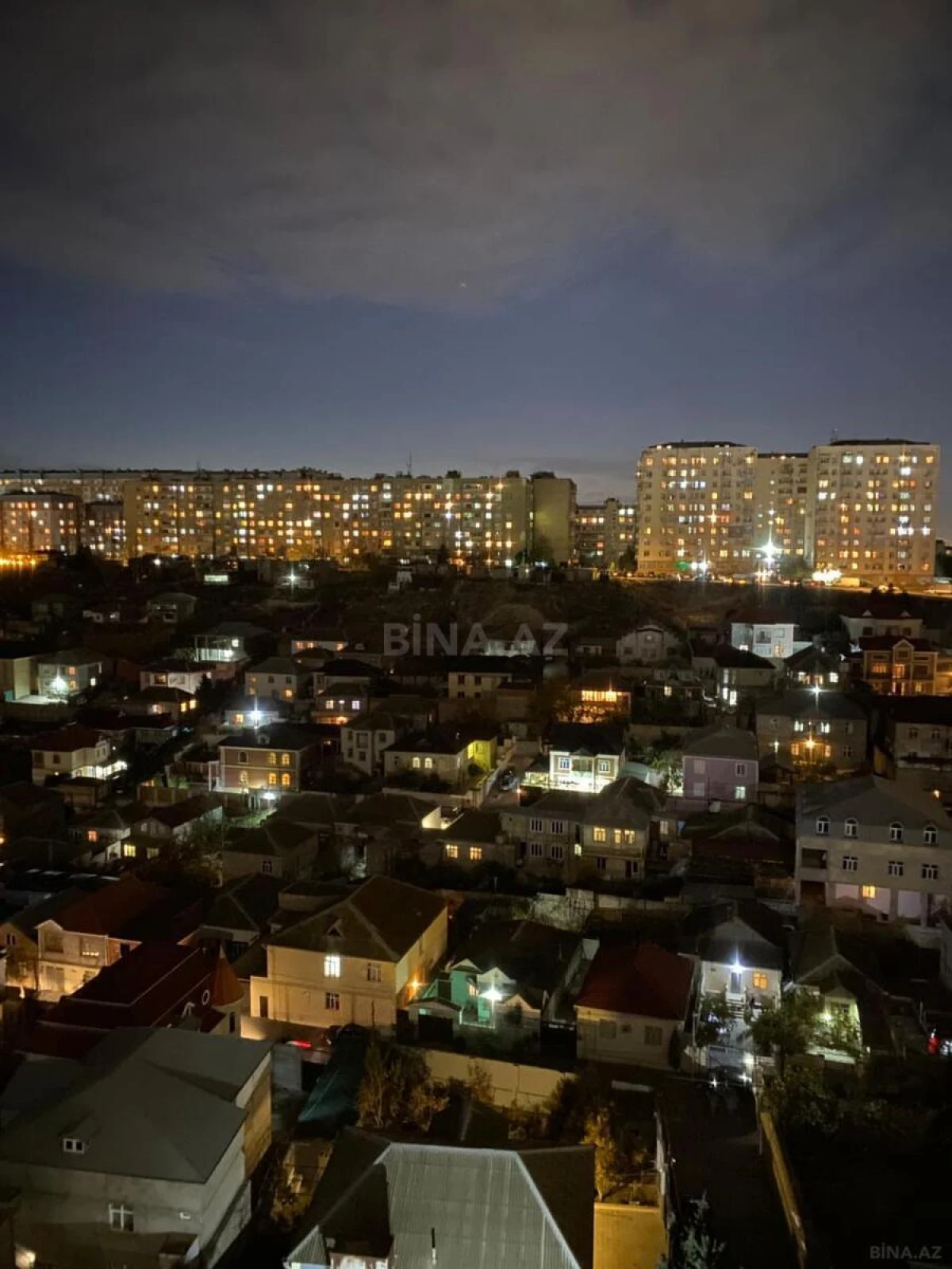 Satılır 2 otaqlı mənzil 75 m²