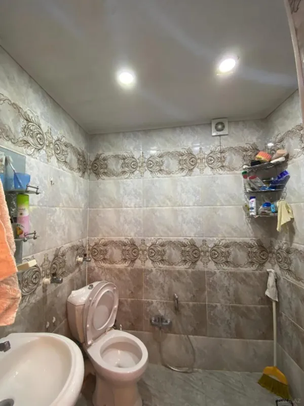 Satılır 2 otaqlı mənzil 75 m²