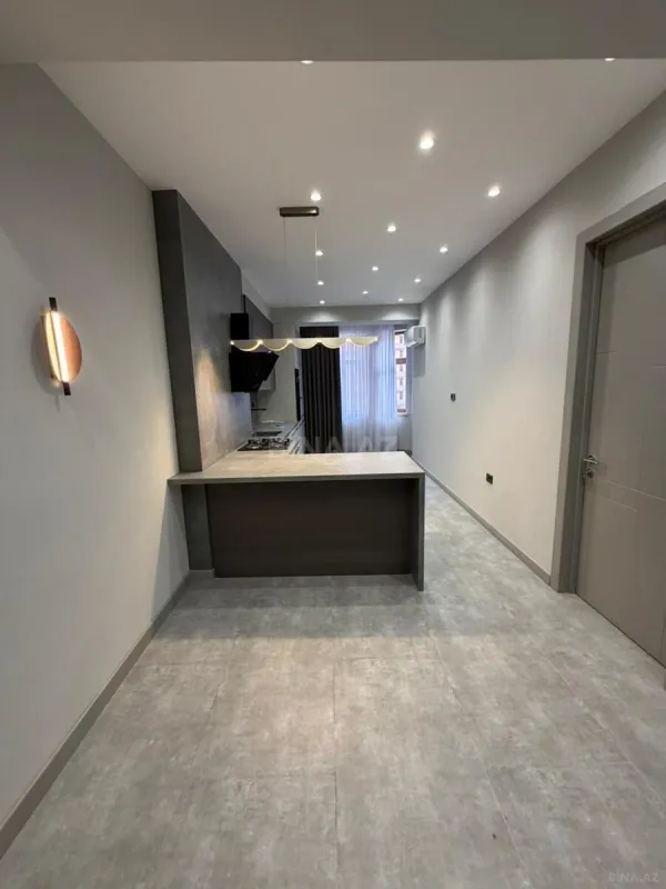 Satılır 2 otaqlı mənzil 105 m²