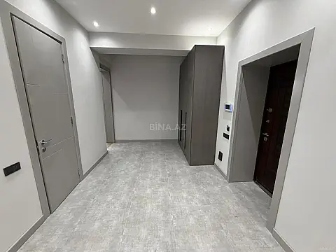 Satılır 2 otaqlı mənzil 105 m²