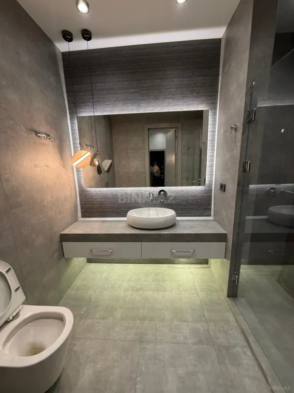 Satılır 2 otaqlı mənzil 105 m²