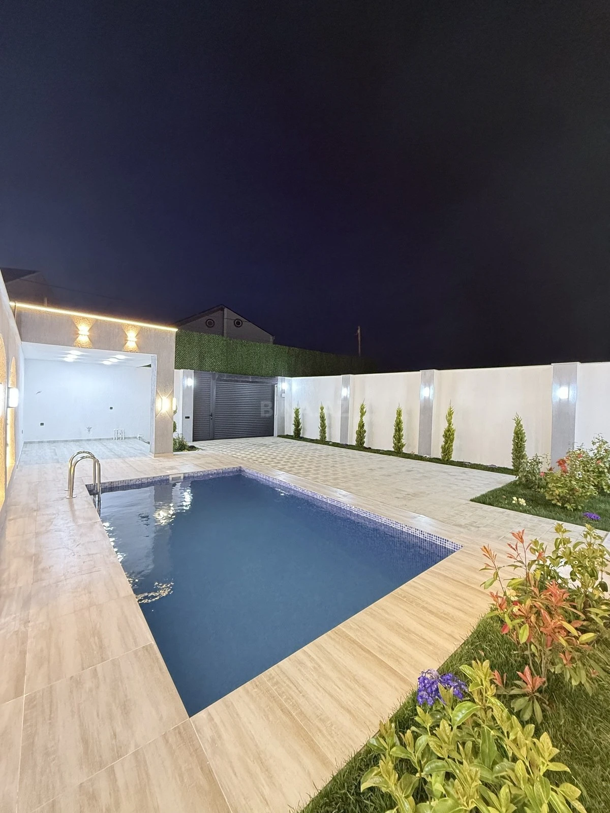Satılır 4 otaqlı həyət evi 155 m²