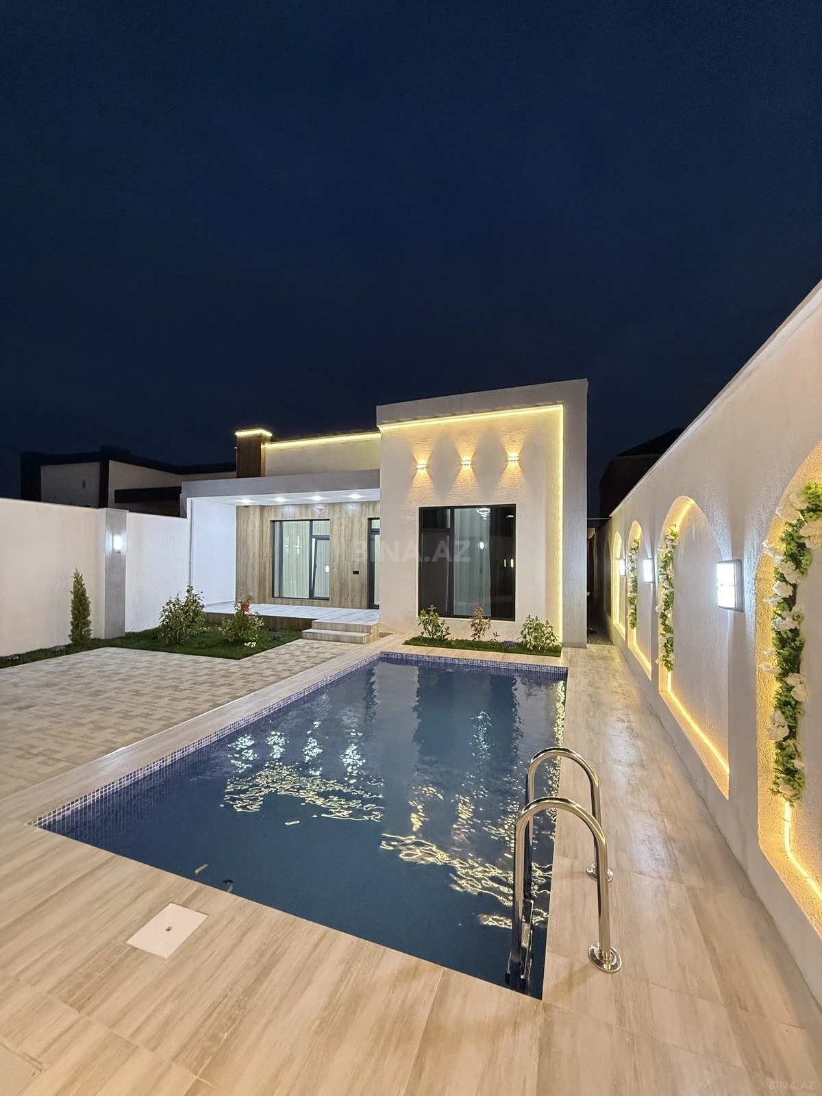 Satılır 4 otaqlı həyət evi 155 m²