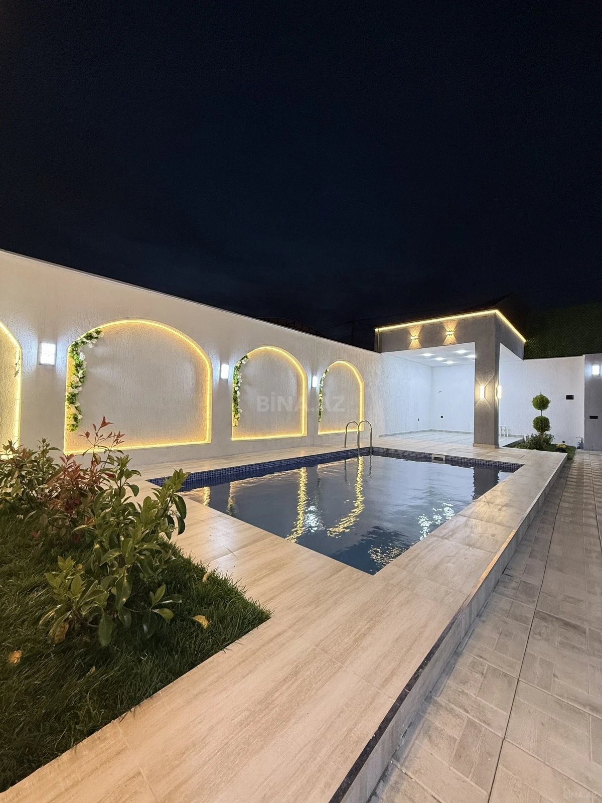 Satılır 4 otaqlı həyət evi 155 m²