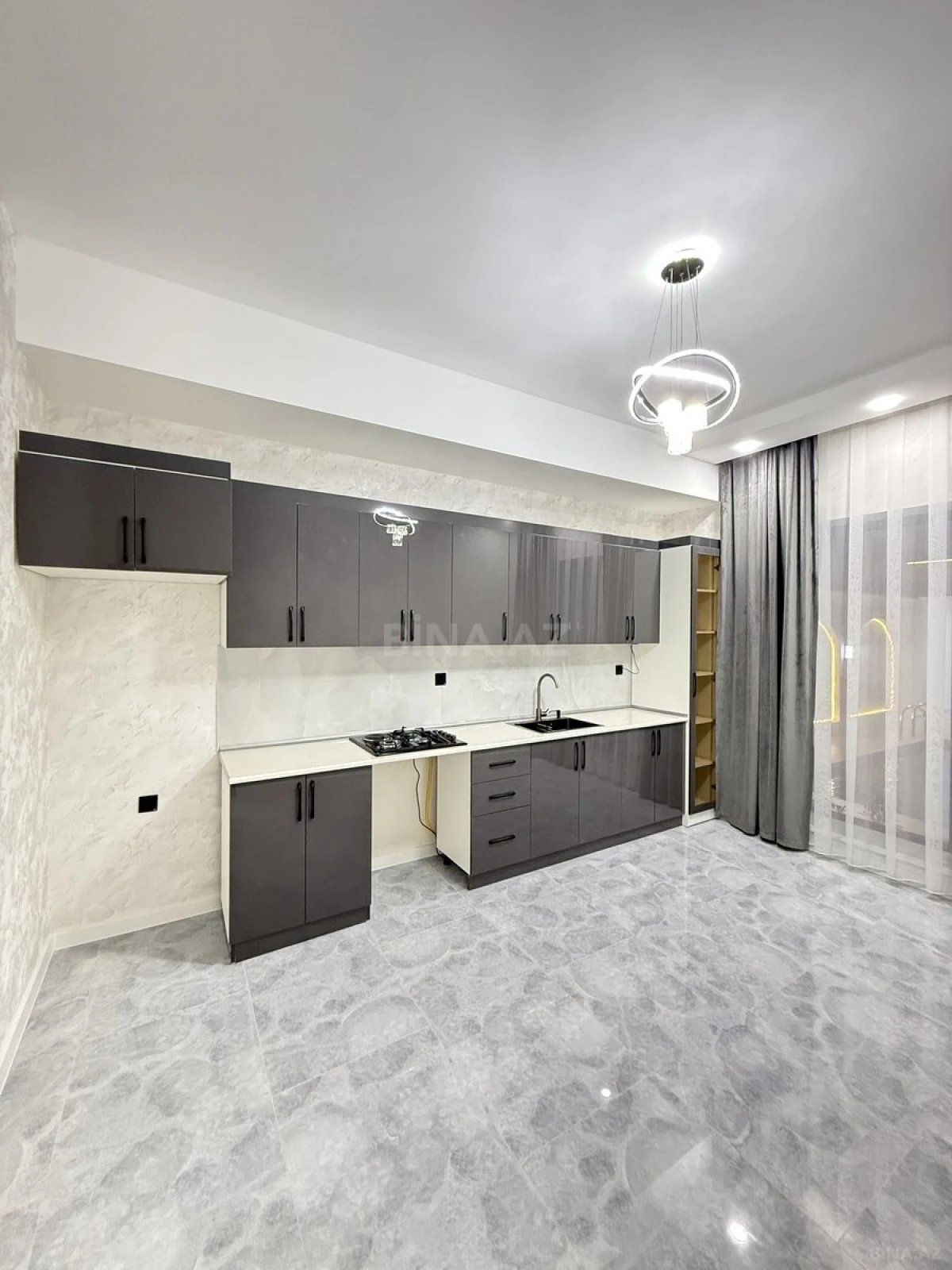 Satılır 4 otaqlı həyət evi 155 m²