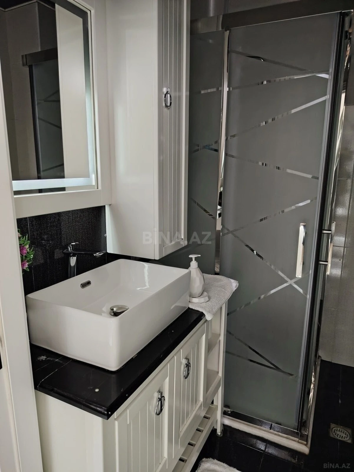 Satılır 3 otaqlı mənzil 70 m²