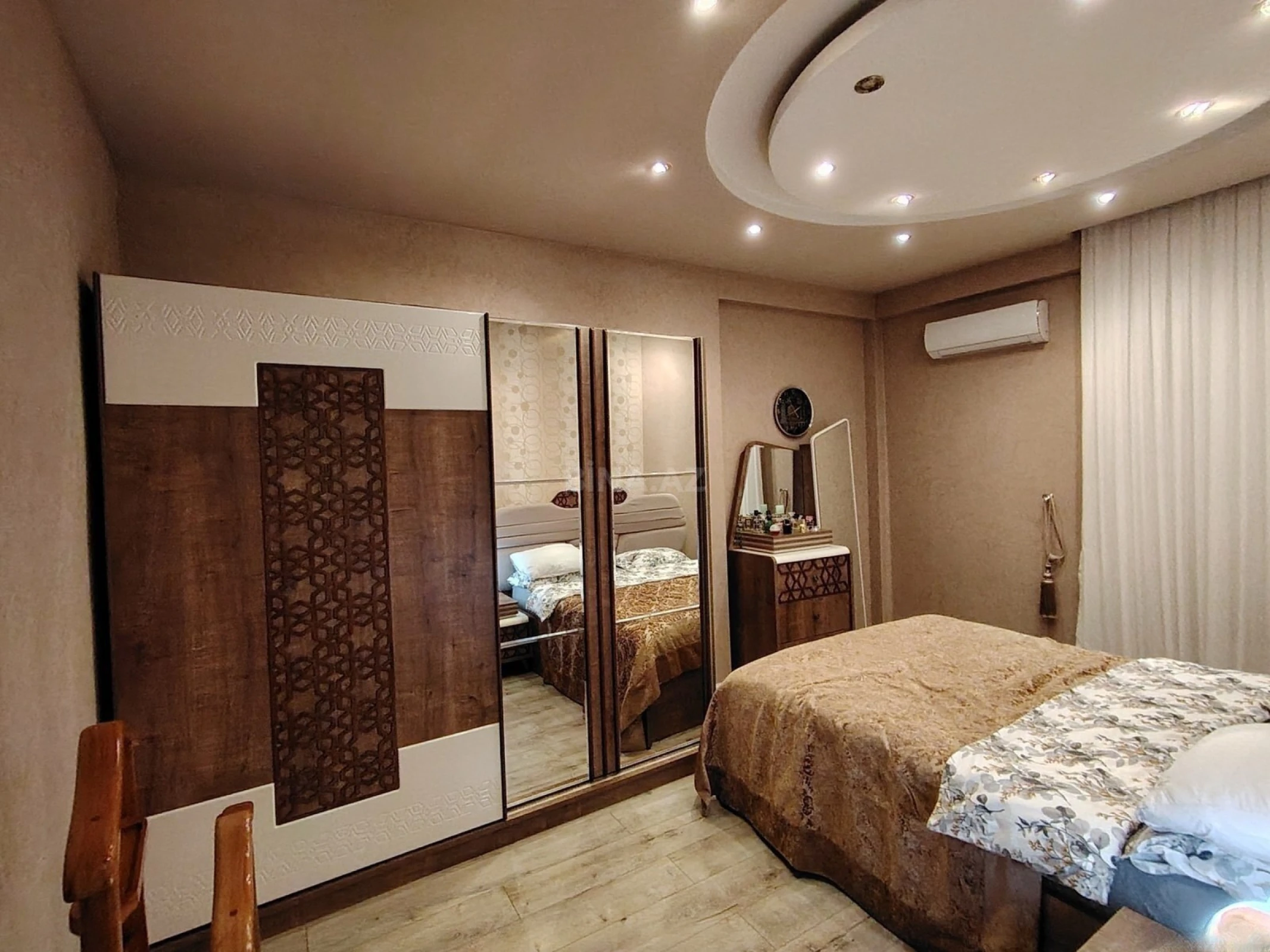 Satılır 3 otaqlı mənzil 70 m²