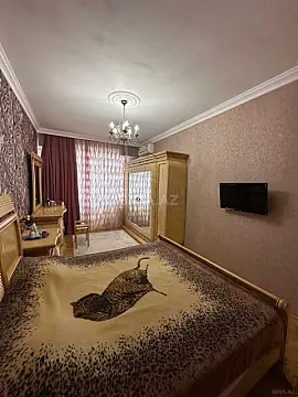 Satılır 4 otaqlı mənzil 120 m²