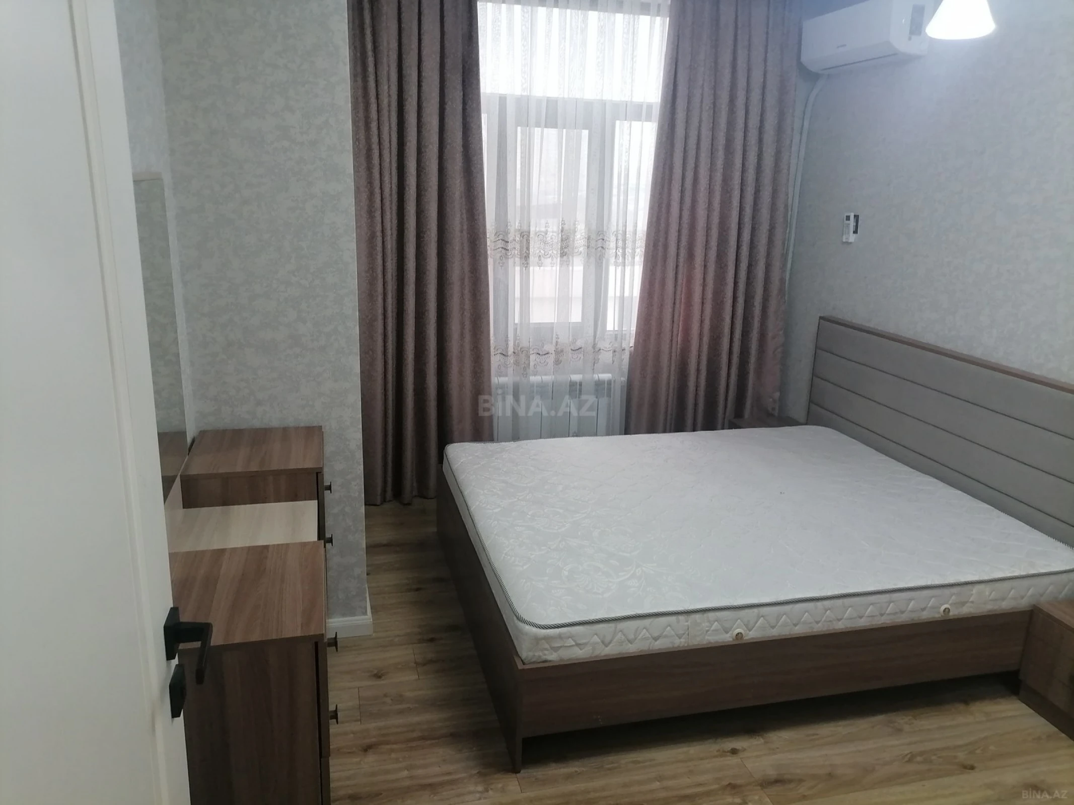Kirayə verilir 2 otaqlı mənzil 68 m²