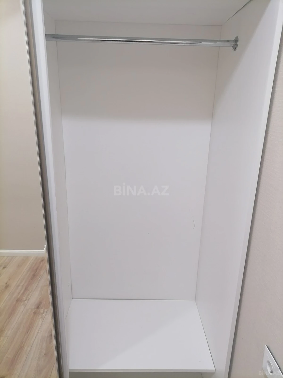 Kirayə verilir 2 otaqlı mənzil 68 m²