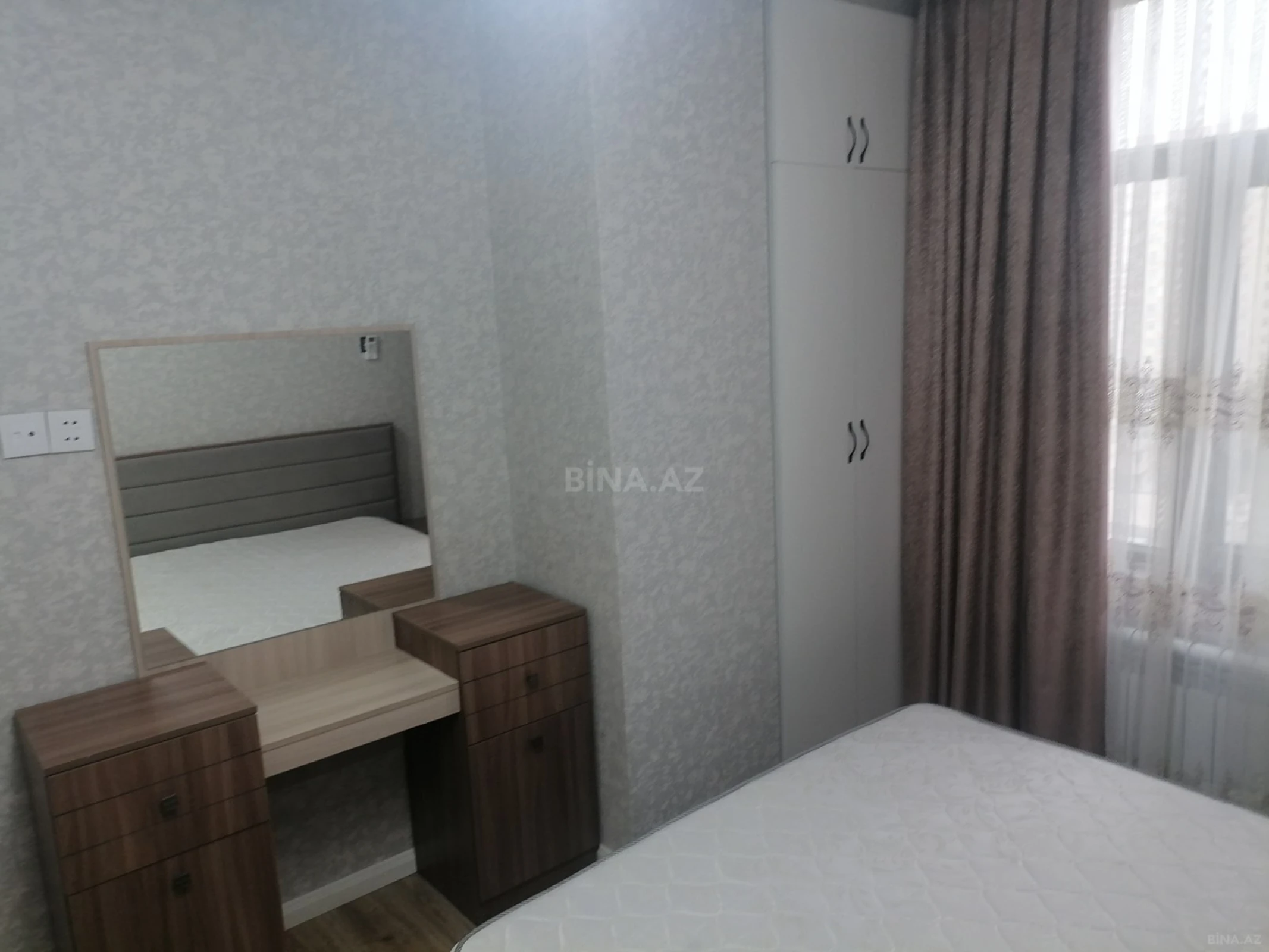 Kirayə verilir 2 otaqlı mənzil 68 m²