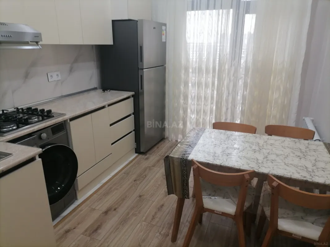 Kirayə verilir 2 otaqlı mənzil 68 m²