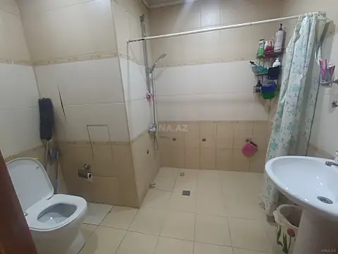 Satılır 2 otaqlı mənzil 100 m²