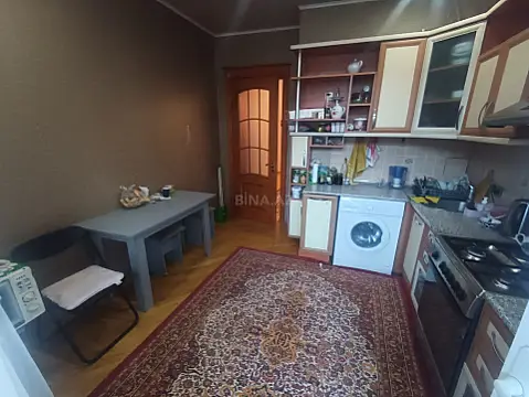 Satılır 2 otaqlı mənzil 100 m²