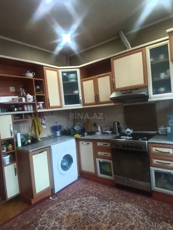 Satılır 2 otaqlı mənzil 100 m²