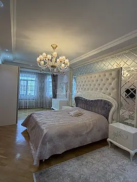 Satılır 3 otaqlı mənzil 154 m²