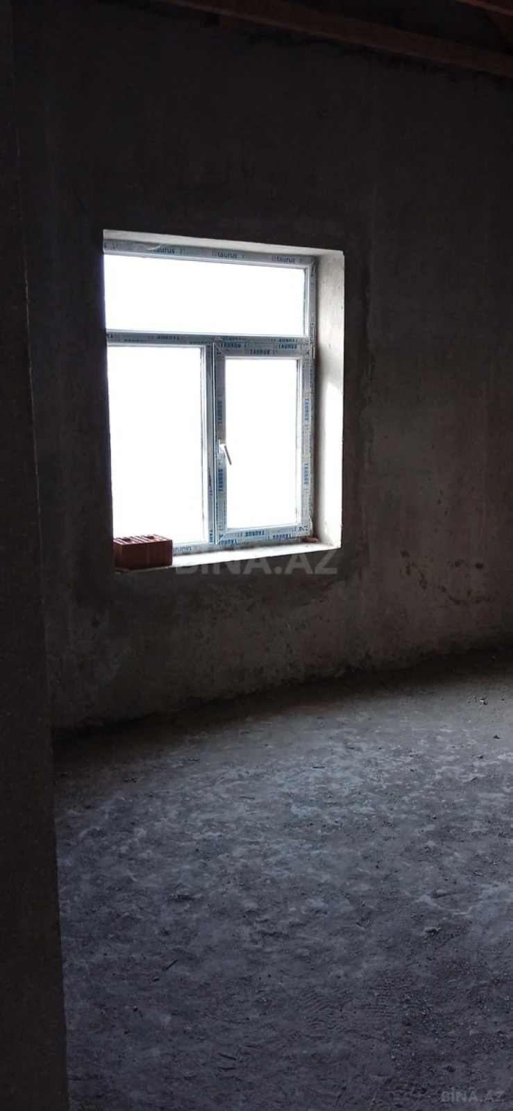 Satılır 4 otaqlı həyət evi 153 m²