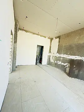 Satılır 5 otaqlı həyət evi 240 m²