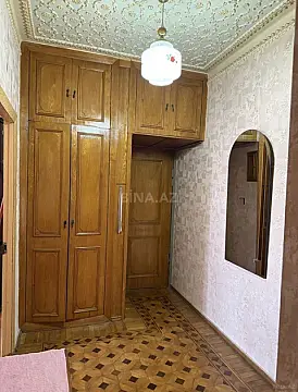 Satılır 5 otaqlı mənzil 125 m²