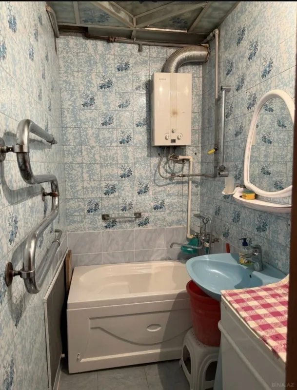 Satılır 5 otaqlı mənzil 125 m²