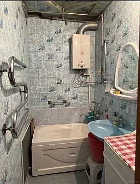 Satılır 5 otaqlı mənzil 125 m²