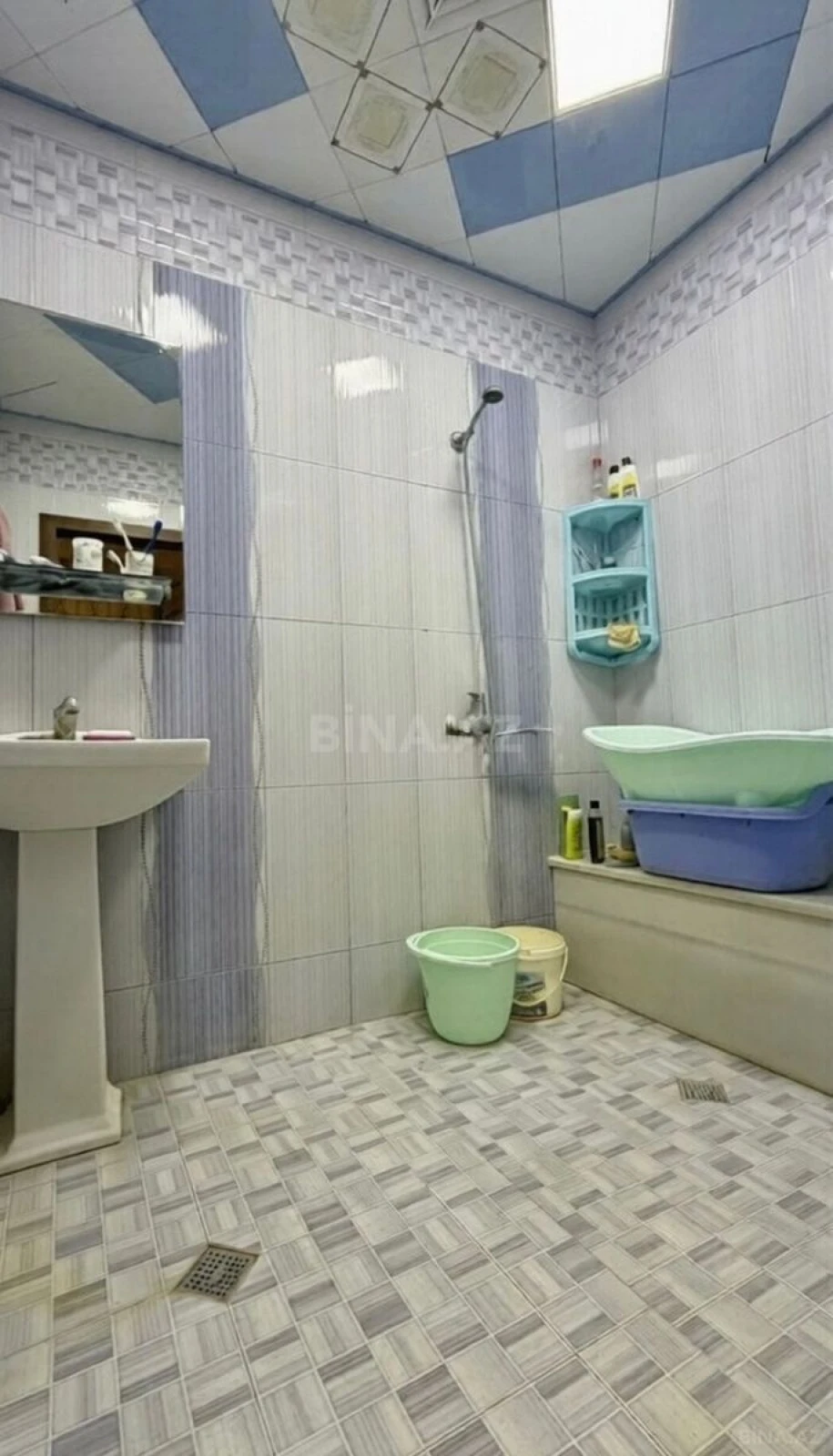 Satılır 3 otaqlı mənzil 98 m²