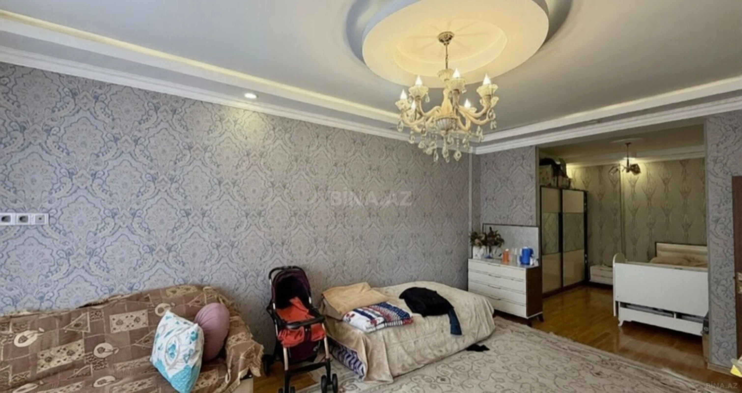 Satılır 3 otaqlı mənzil 98 m²