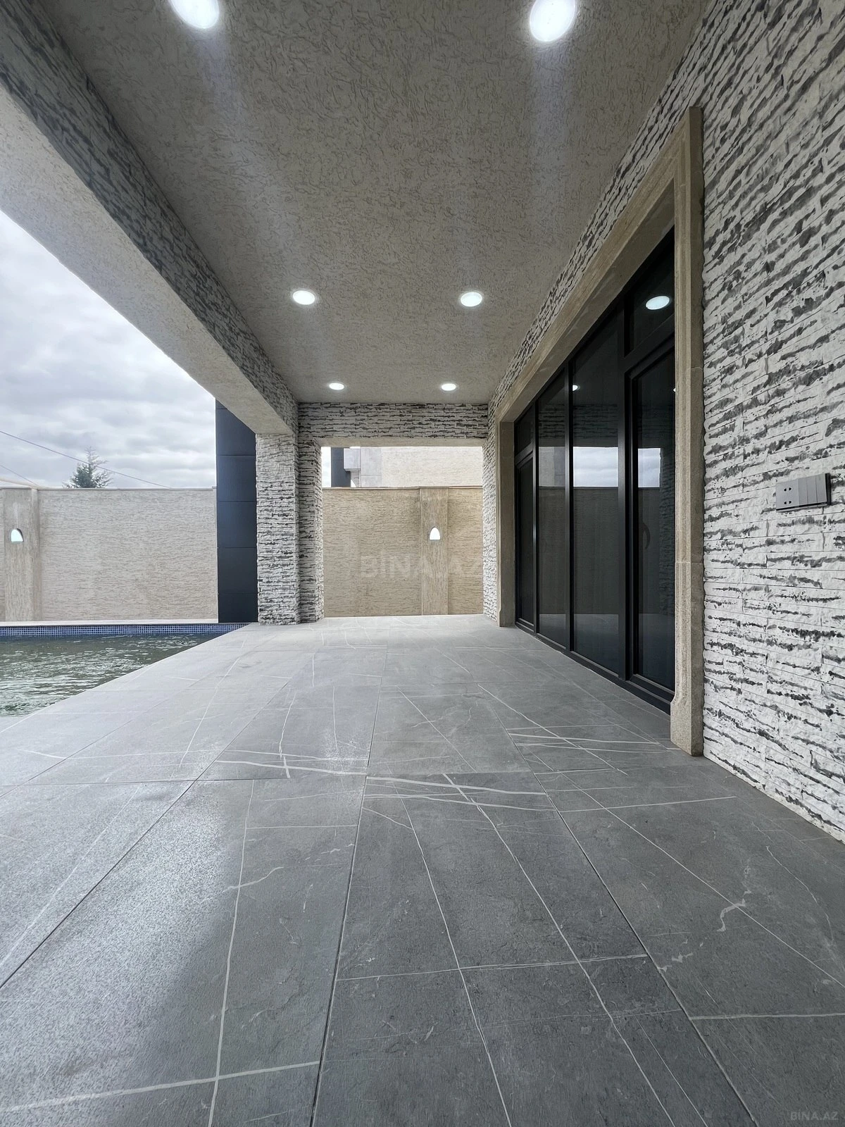 Satılır 4 otaqlı həyət evi 150 m²