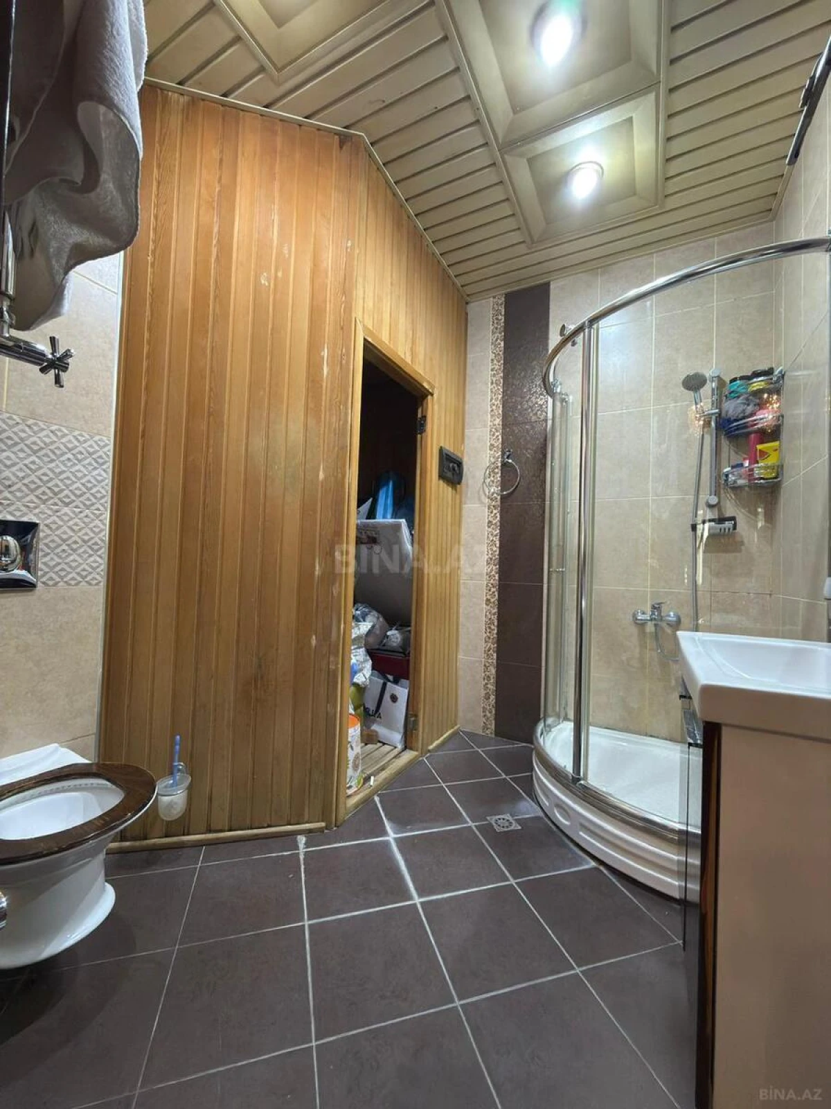 Satılır 4 otaqlı mənzil 220 m²