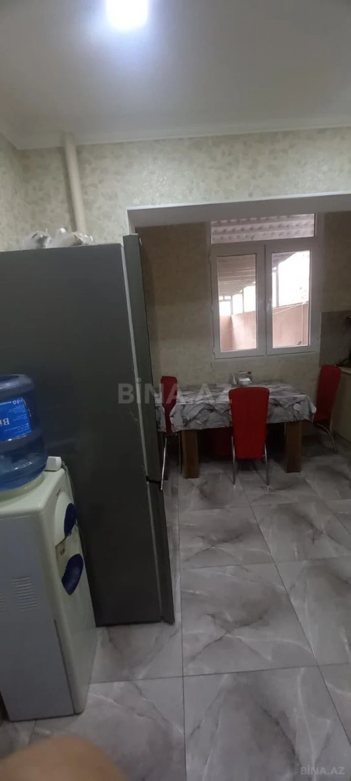 Kirayə verilir 4 otaqlı mənzil 90 m²