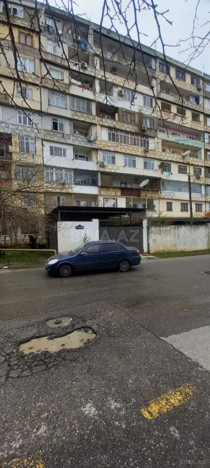 Kirayə verilir 4 otaqlı mənzil 90 m²