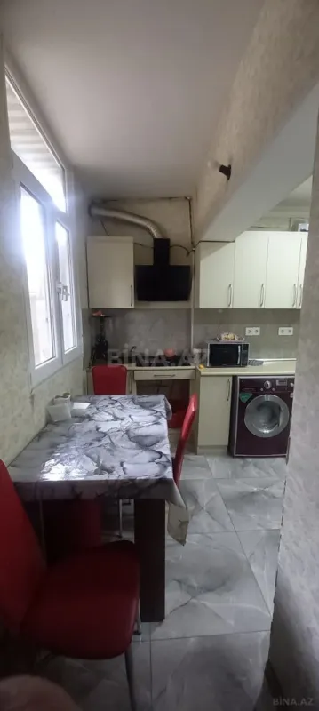 Kirayə verilir 4 otaqlı mənzil 90 m²